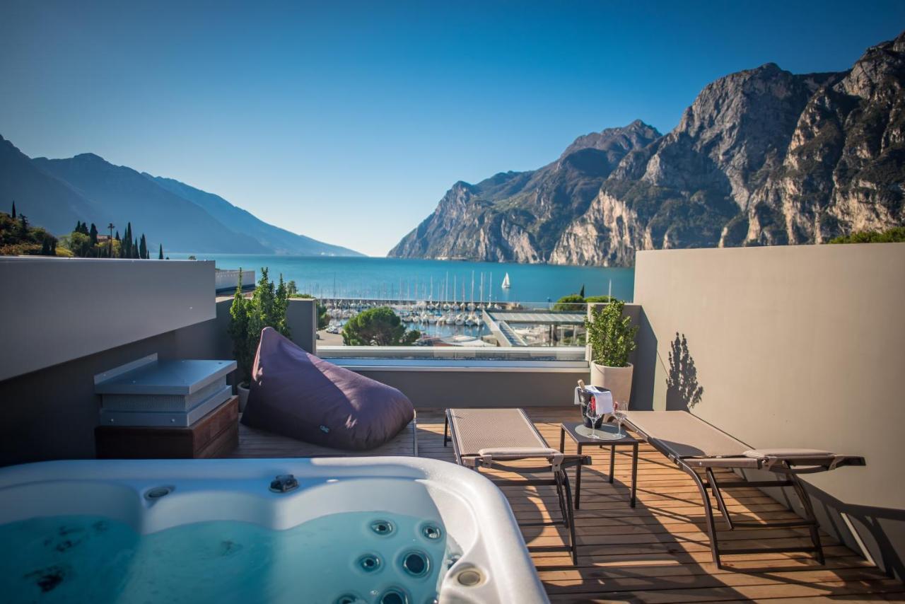 Hotel Villa Enrica Riva del Garda Exteriör bild